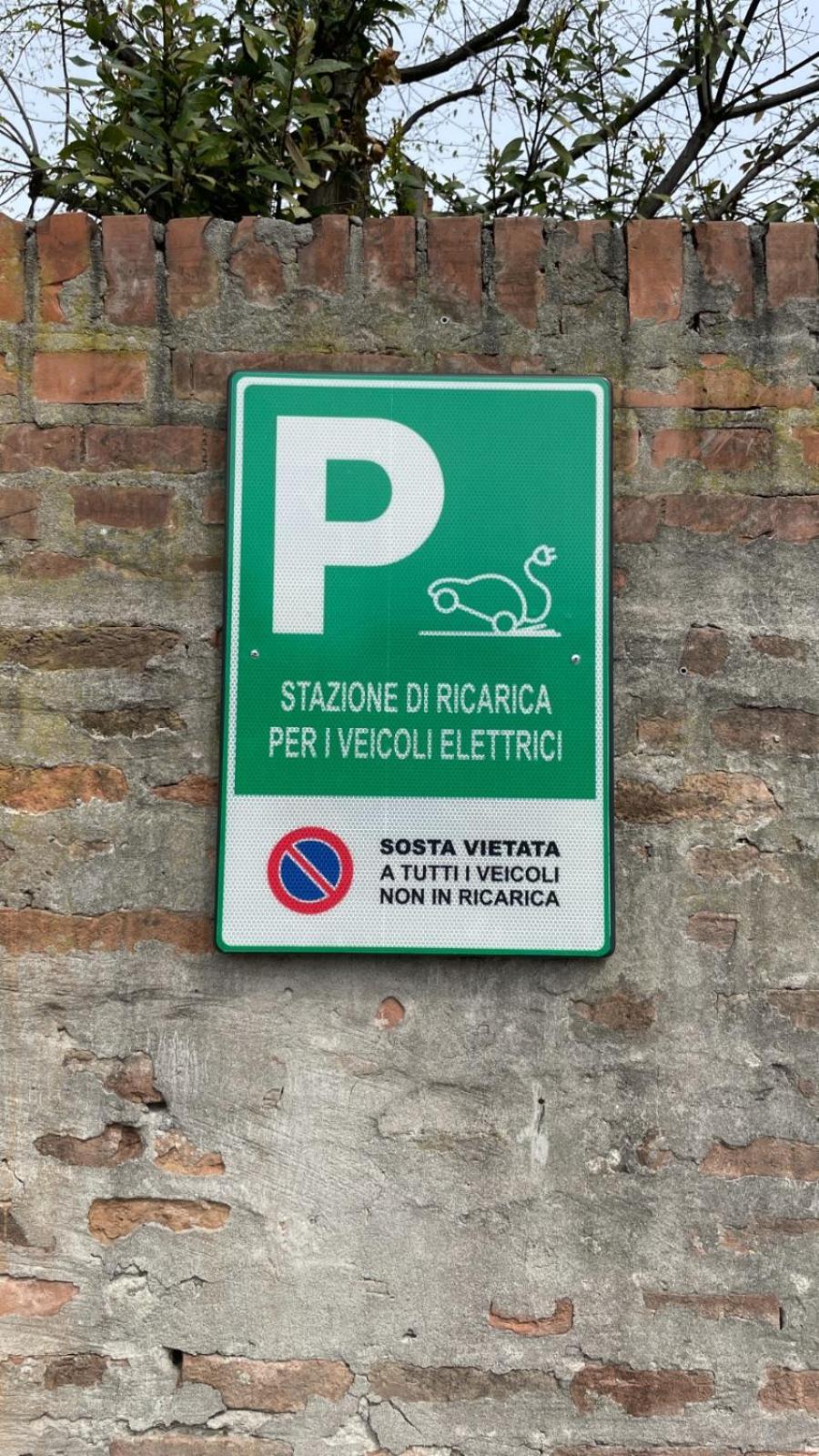 Alkimia Smart Rooms Ferrara Eksteriør billede