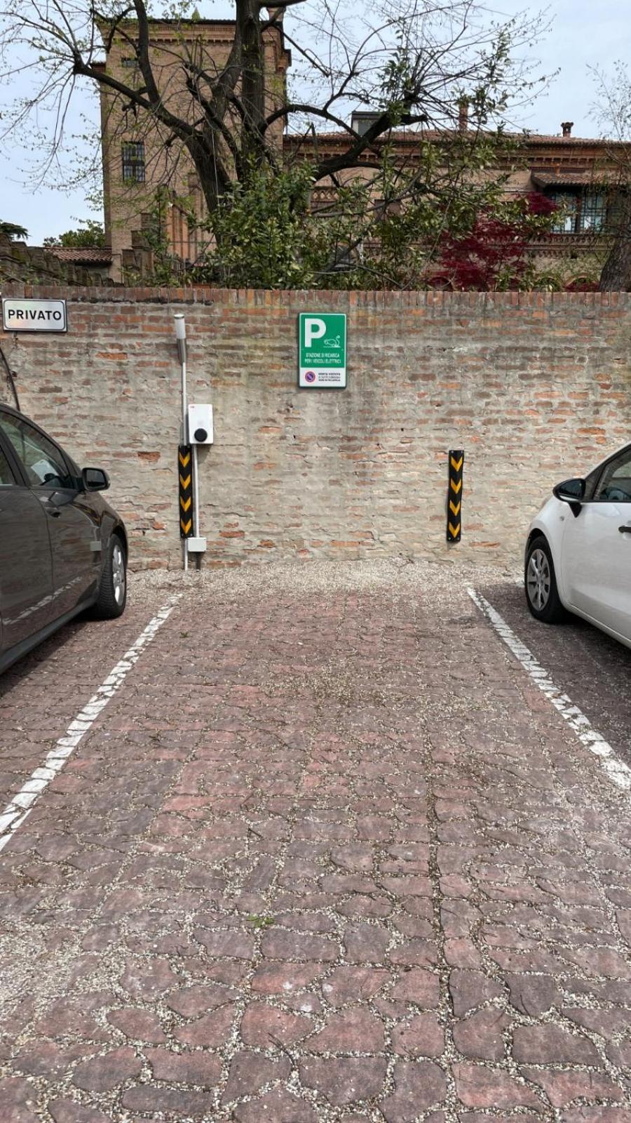 Alkimia Smart Rooms Ferrara Eksteriør billede