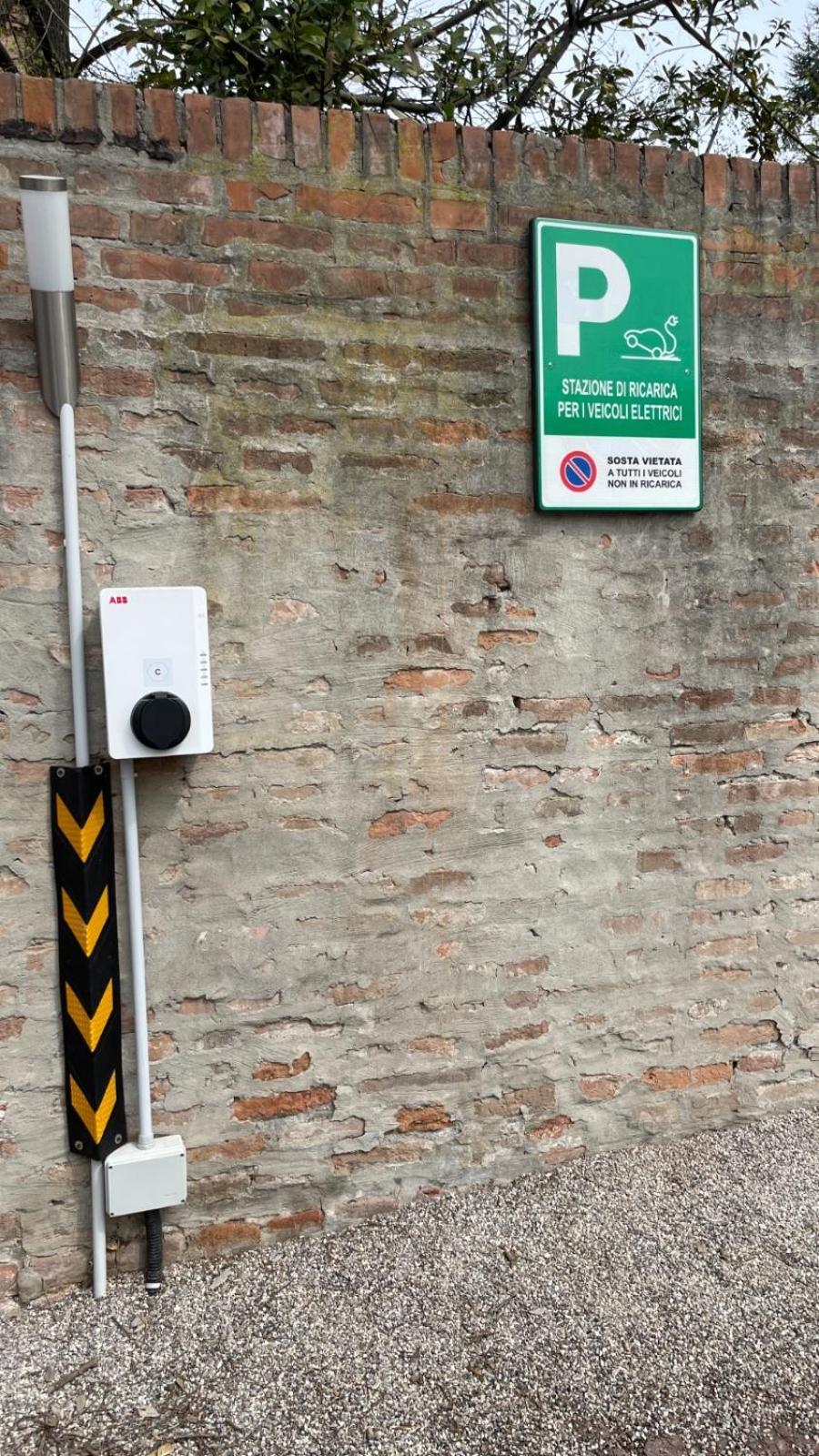Alkimia Smart Rooms Ferrara Eksteriør billede
