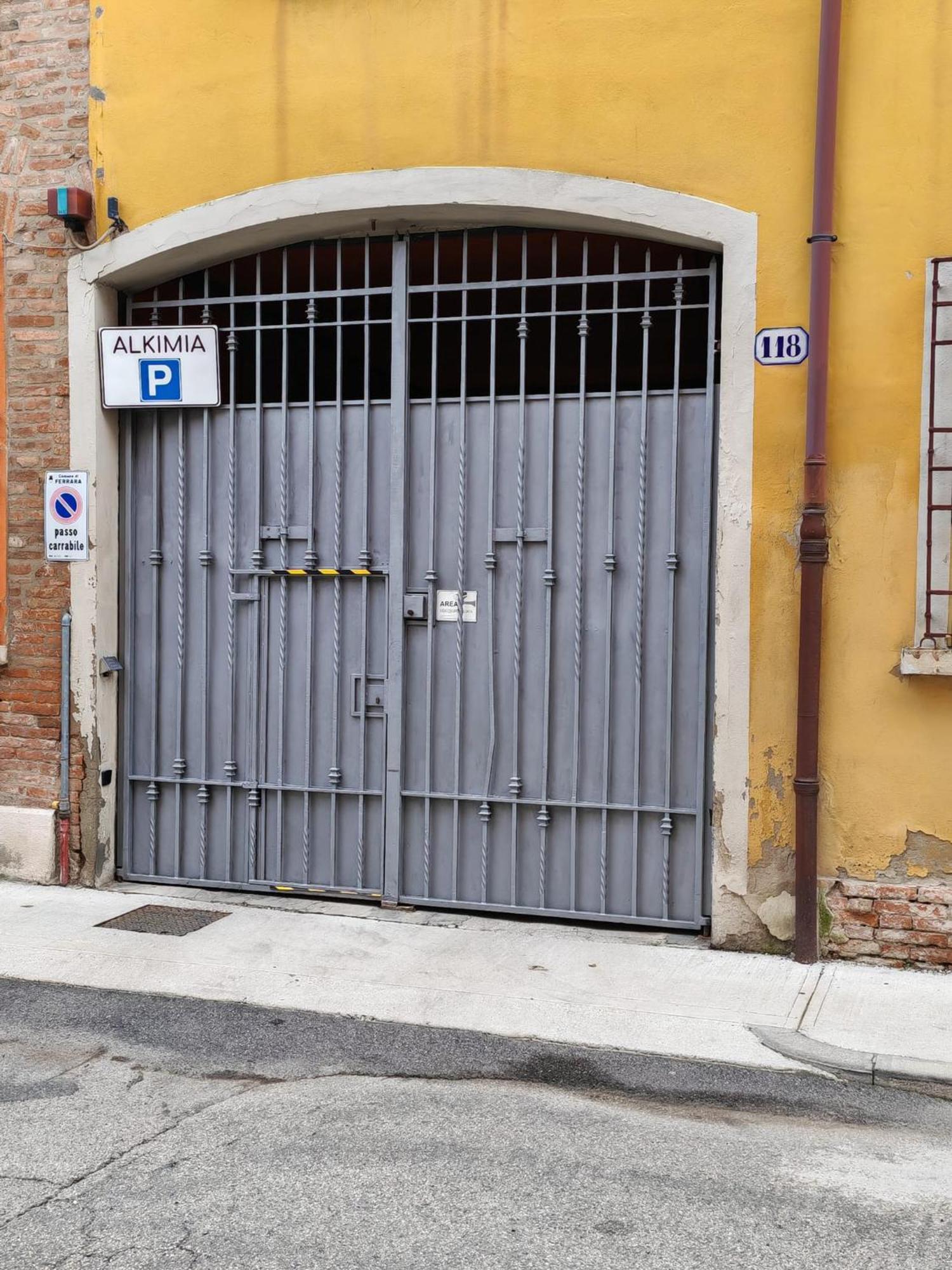 Alkimia Smart Rooms Ferrara Eksteriør billede