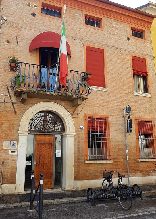 Alkimia Smart Rooms Ferrara Eksteriør billede